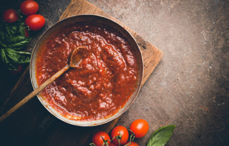 Easy Fresh Tomato Sauce | Veg Power